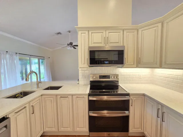 Residence photo 15
