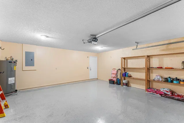 Residence photo 38