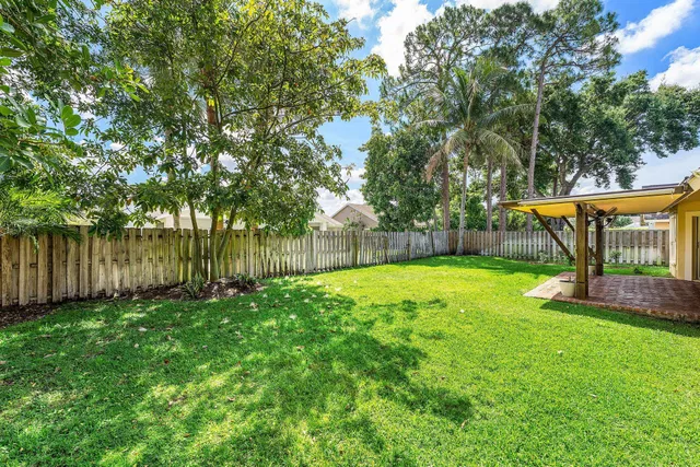 Residence photo 47