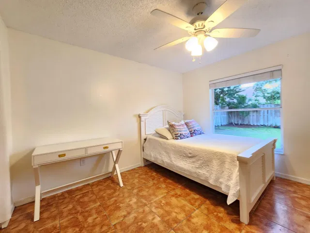 Residence photo 66