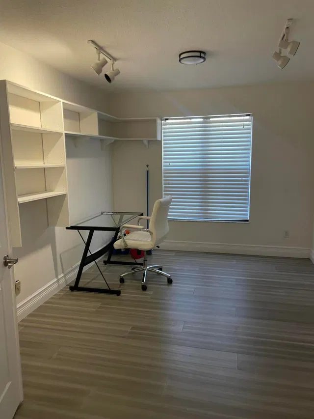 Residence photo 10