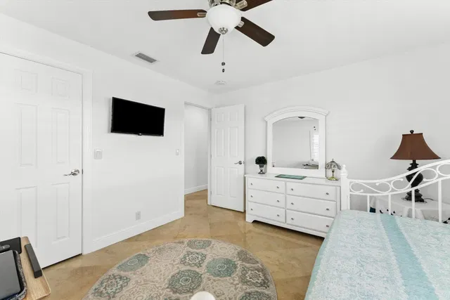 Residence photo 22