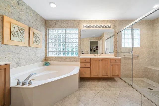  Residence photo 25