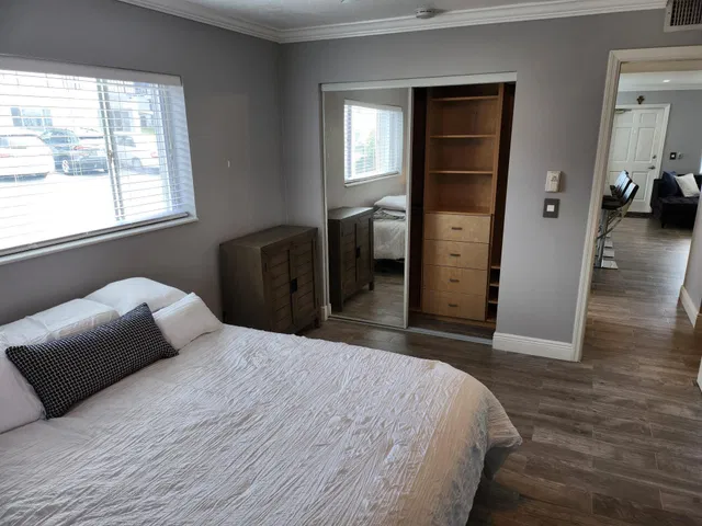 Unit 111 photo 12