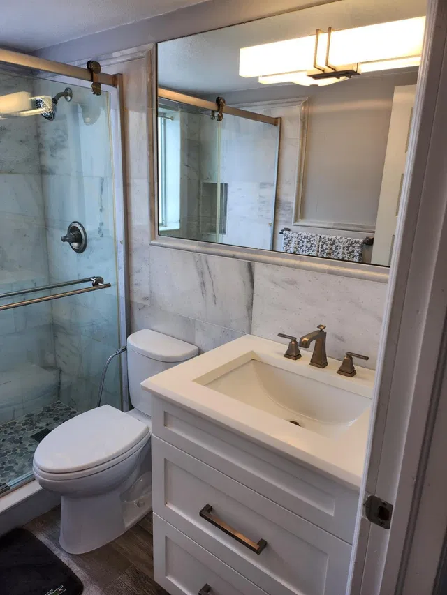 Unit 111 photo 17