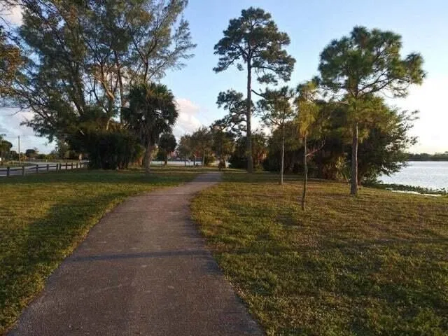 Unit 111 photo 26