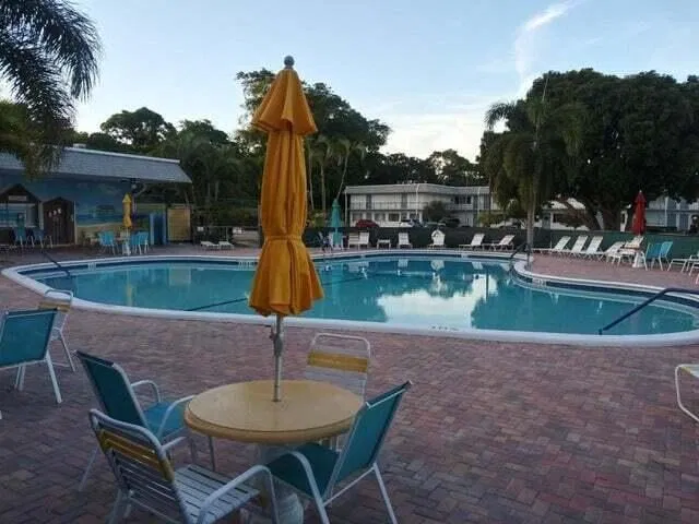 Unit 111 photo 28