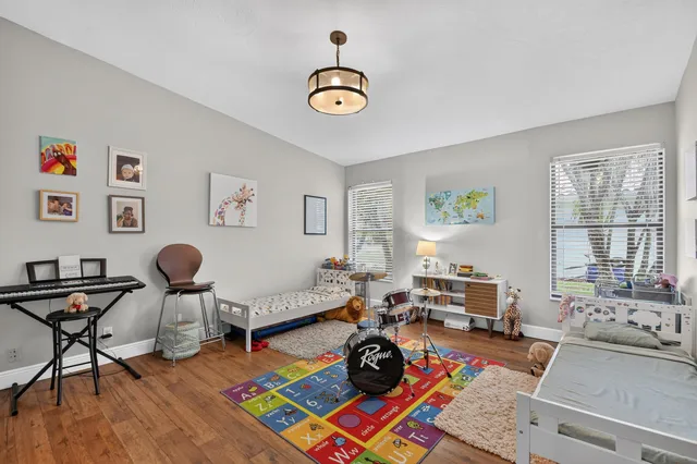 Residence photo 20