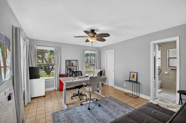 Residence photo 23