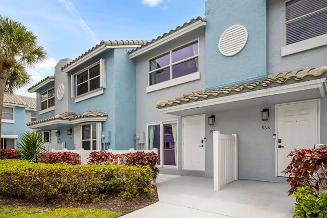 Residence photo 2