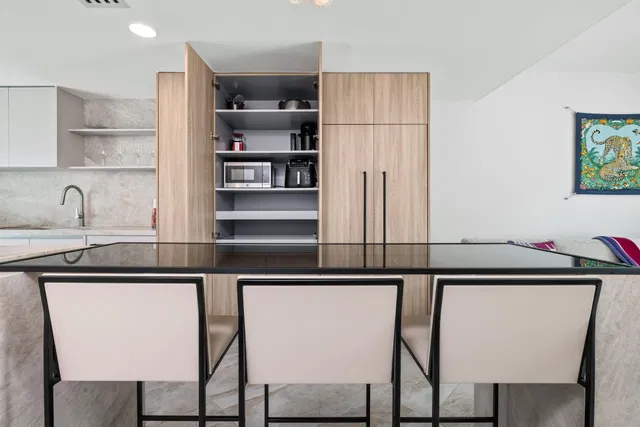 Residence photo 11