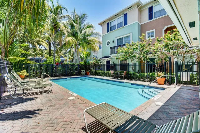 Downtown Delray Beach Unit 306 photo 2