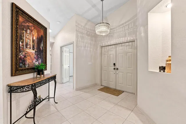  Residence photo 10