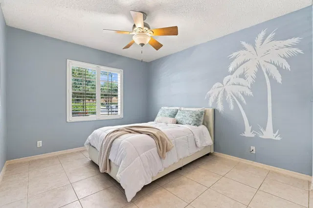  Residence photo 23