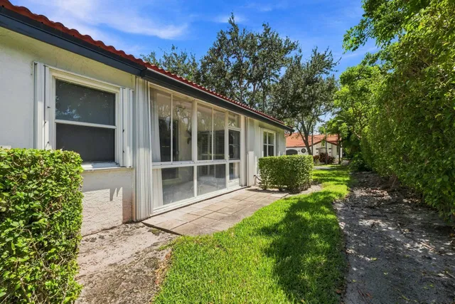  Residence photo 26