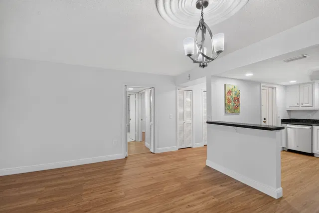 Unit 202 photo 10