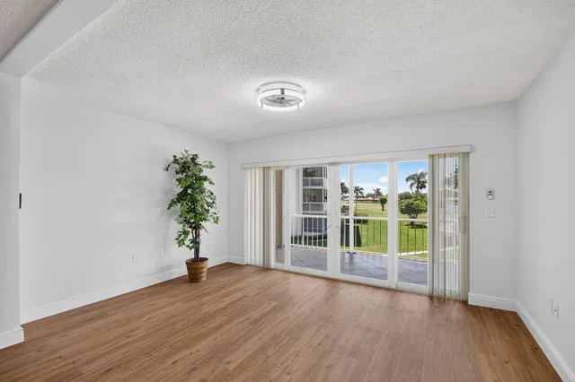 Unit 202 photo 18