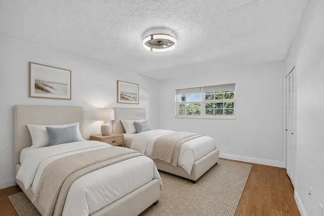 Unit 202 photo 29