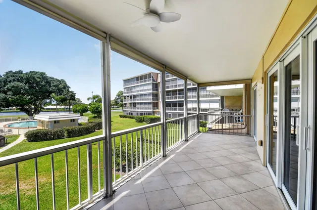 Unit 202 photo 37