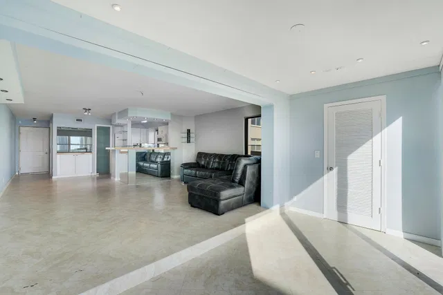 Residence photo 14