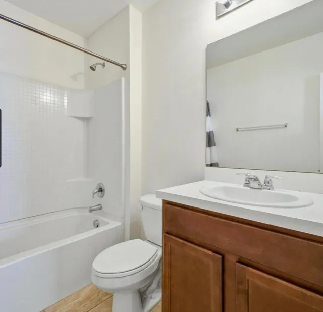  Residence photo 8