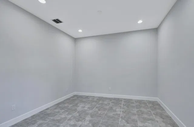 Residence photo 7