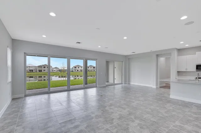 Residence photo 11