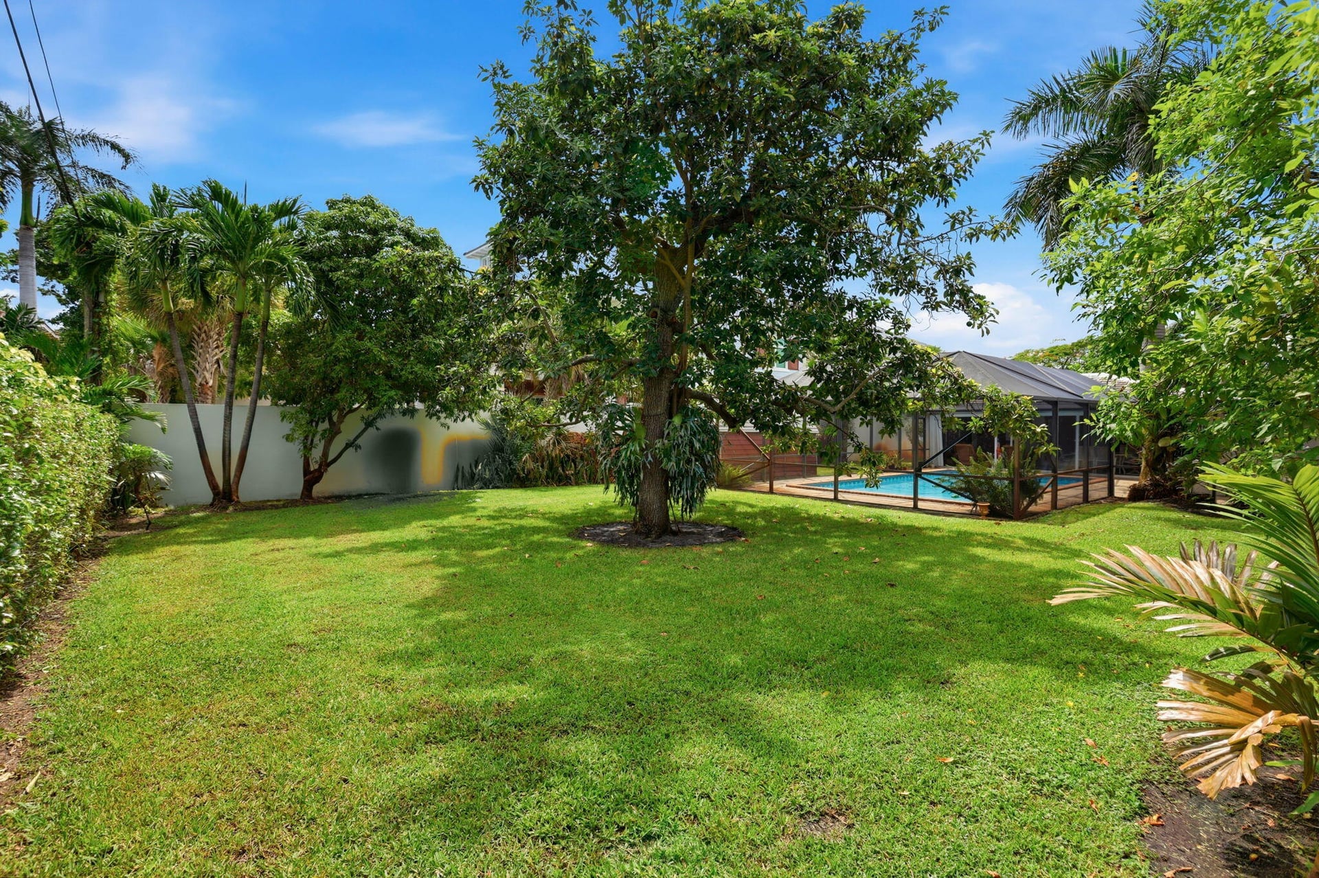 Palm Trail Delray Beach Residence photo 28