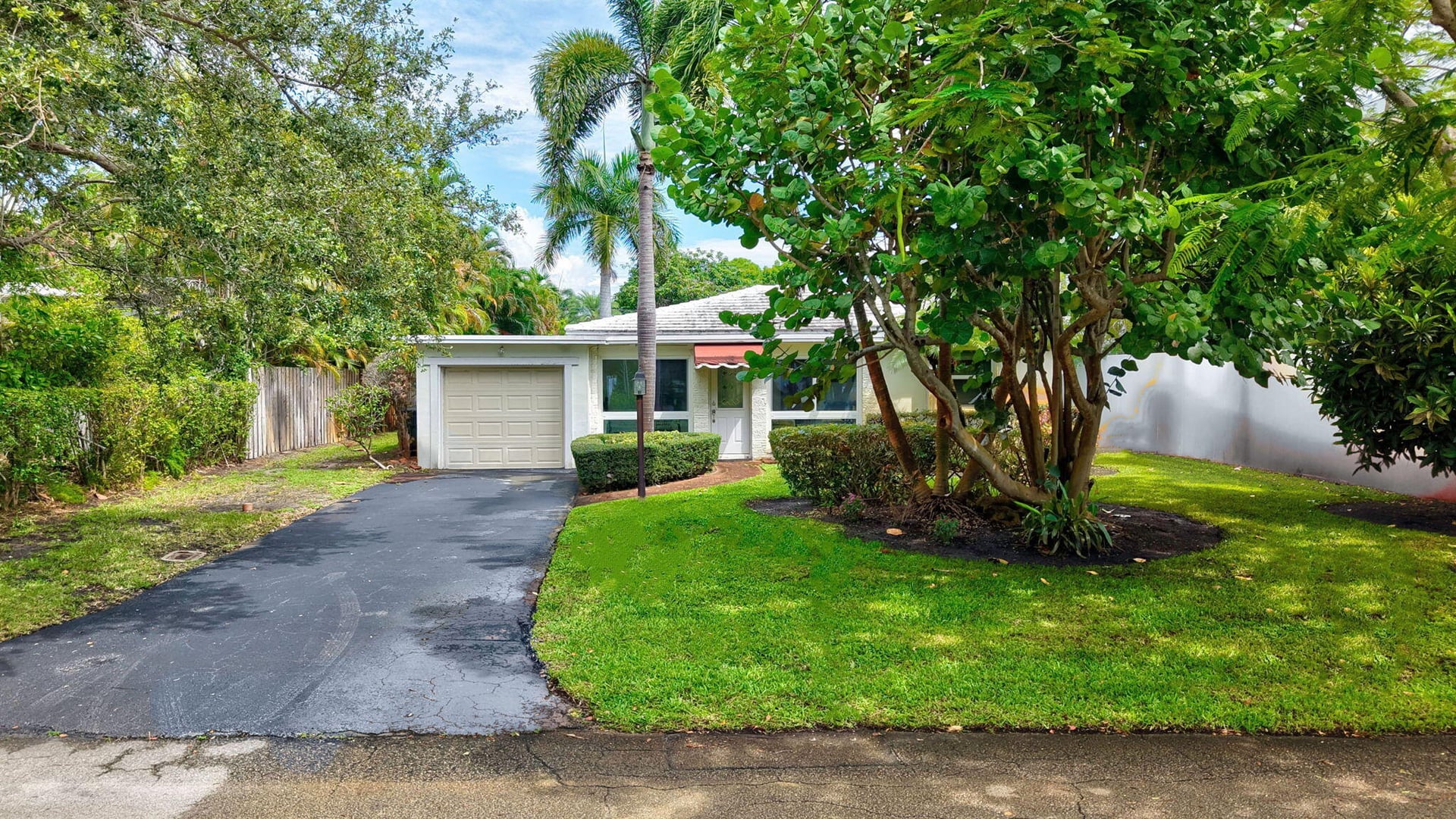 Palm Trail Delray Beach Residence photo 29