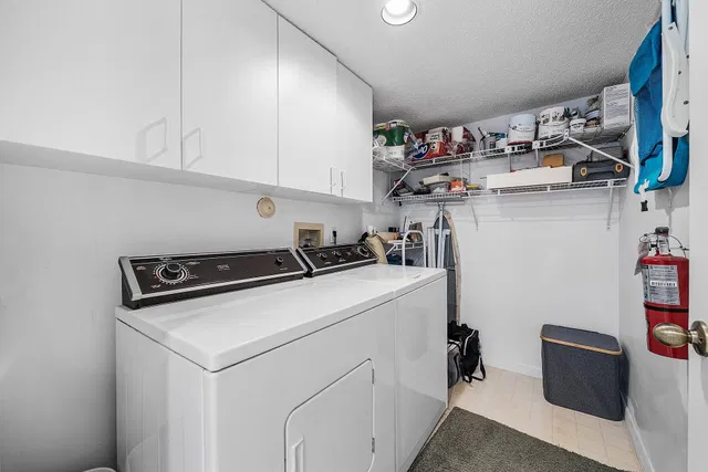 Unit 402 photo 23