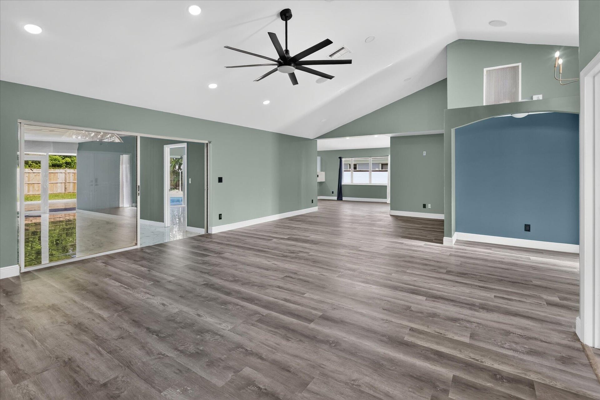 Residence photo 11