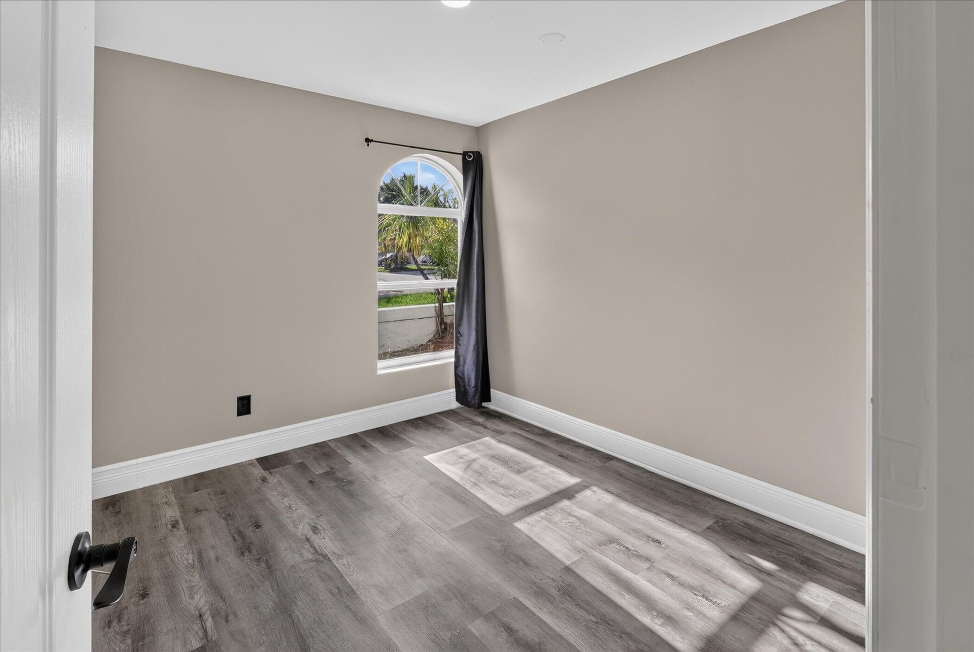 Residence photo 24