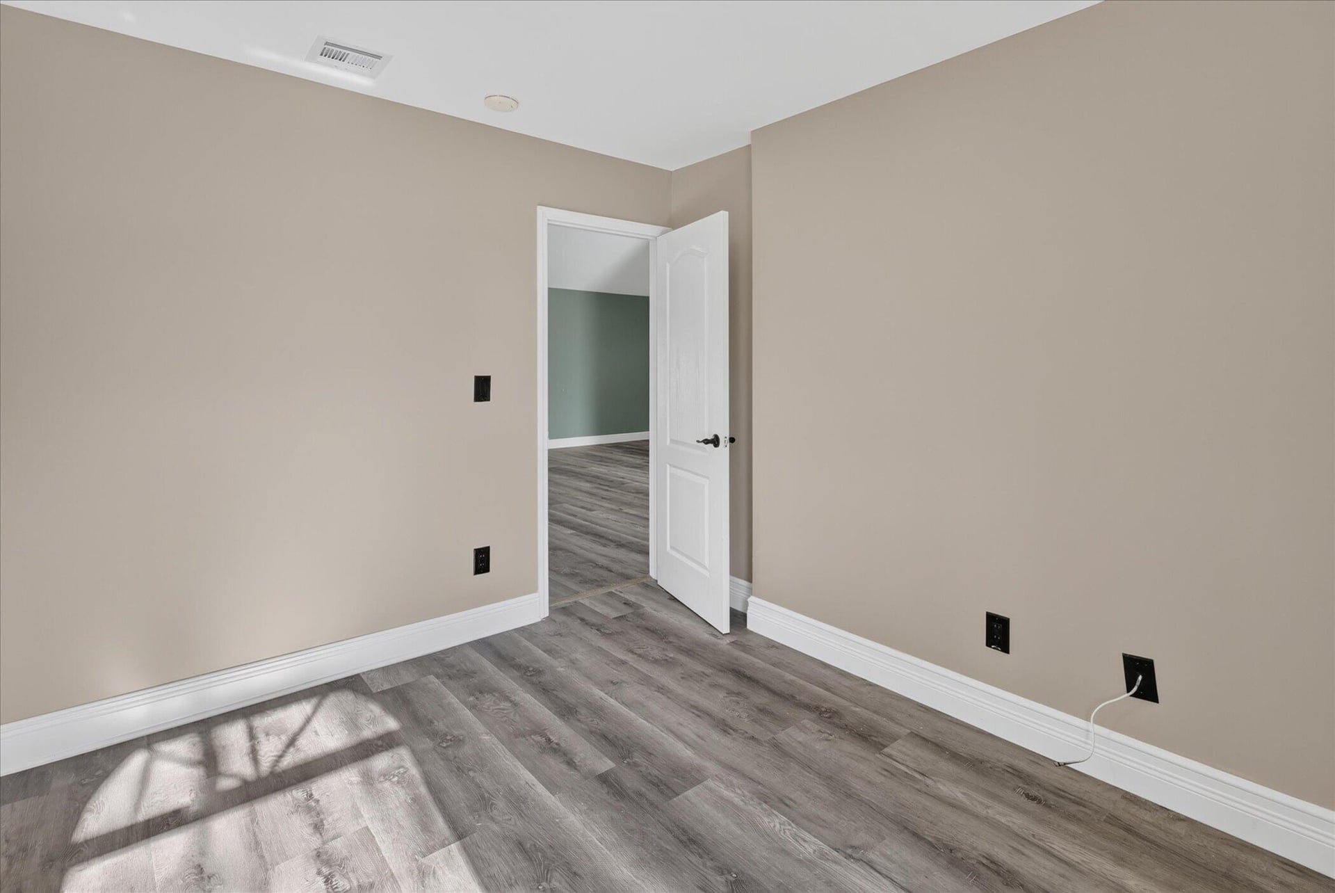 Residence photo 25