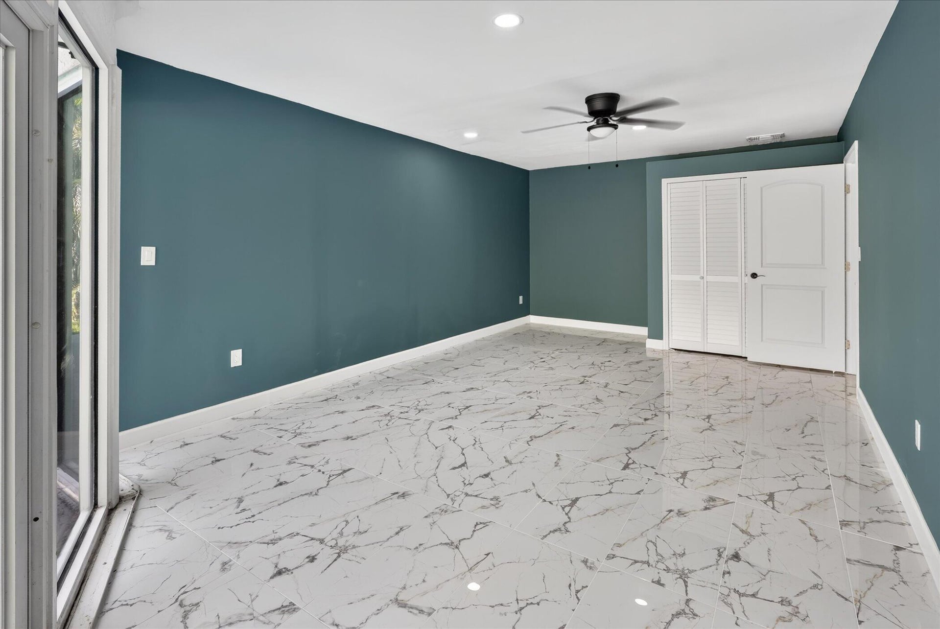 Residence photo 49