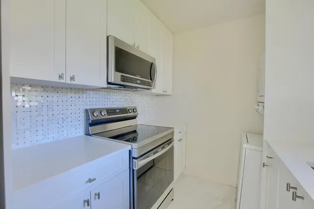 Unit C photo 7