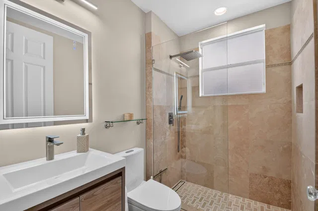  Residence photo 32