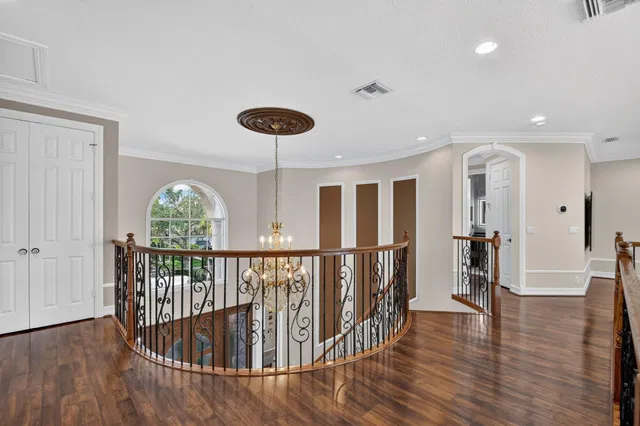 Residence photo 38