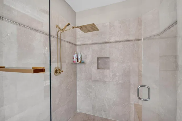  Residence photo 52