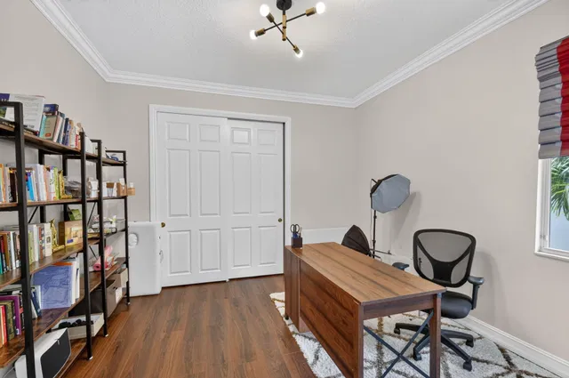  Residence photo 58