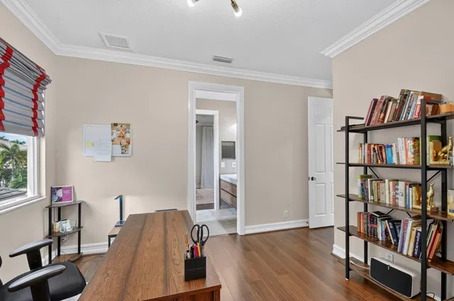  Residence photo 59