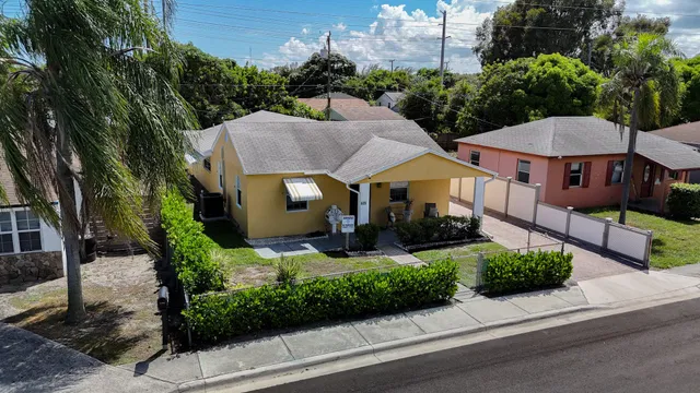 Residence photo 23