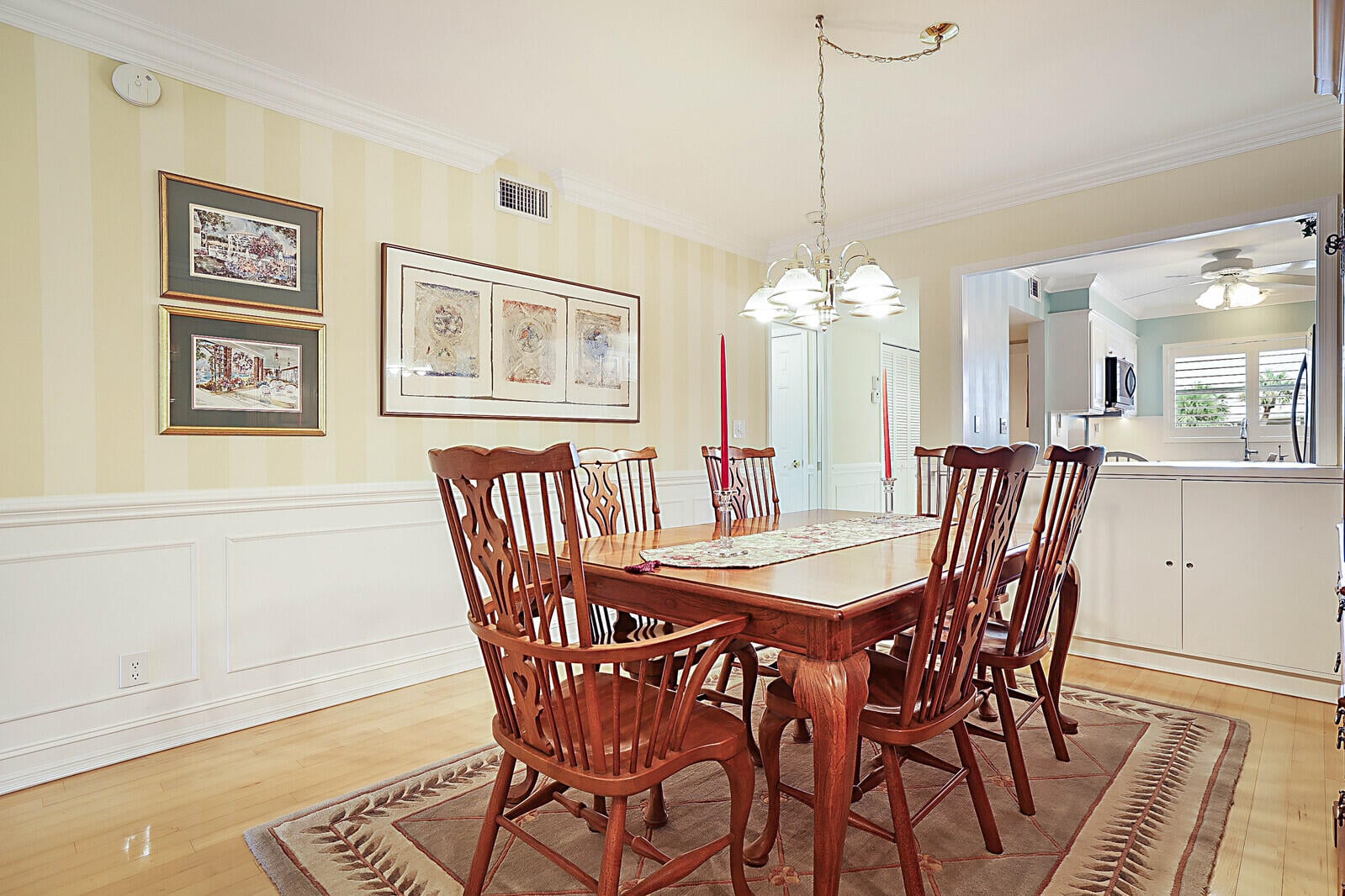 Unit 2310 photo 12