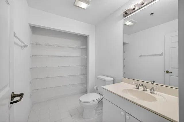 Unit 222 photo 24