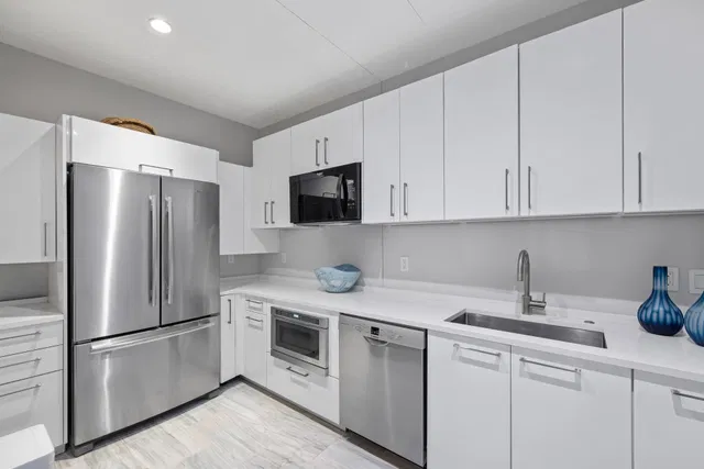 Water Club North Palm Beach Unit 1003 photo 33