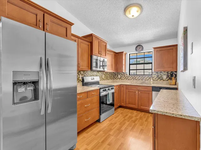 Unit L218 photo 8