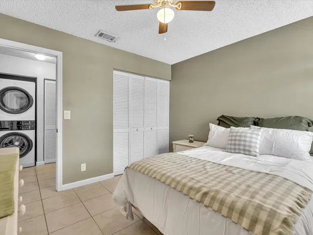 Unit L218 photo 25