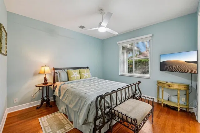 Residence photo 26