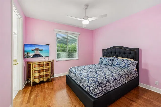 Residence photo 32