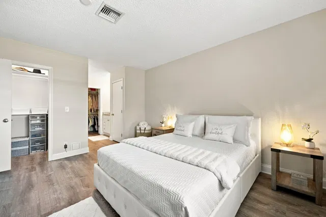 Unit 203 photo 18