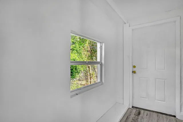 Residence photo 12